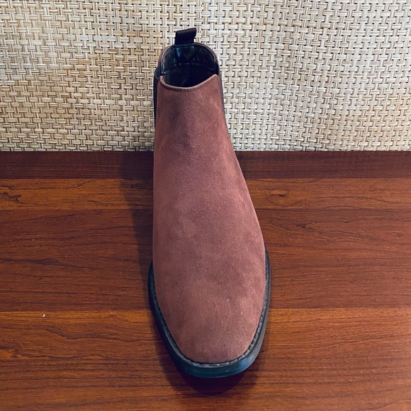 🌟HP🌟NWOT Samuel Brown Faux Suede Chelsea Boots by Harrison Myles 13 - Picture 4 of 14